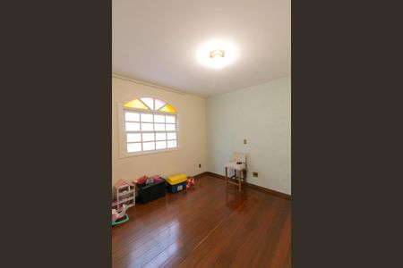 Casa à venda com 346m², 5 quartos e 4 vagasSuíte 1