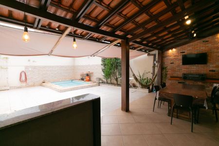 Casa à venda com 346m², 5 quartos e 4 vagasÁrea comum