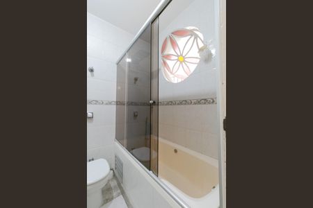 Casa à venda com 346m², 5 quartos e 4 vagasBanheiro 2