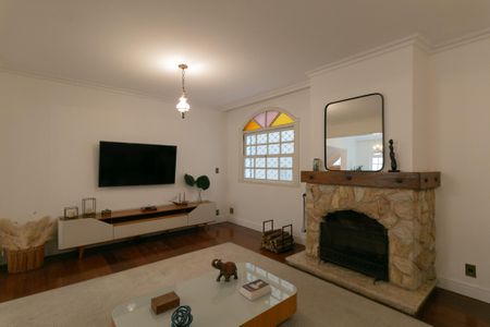 Casa à venda com 346m², 5 quartos e 4 vagasSala