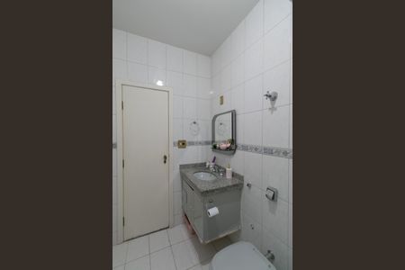 Casa à venda com 346m², 5 quartos e 4 vagasBanheiro 1