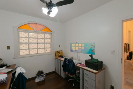 Casa à venda com 346m², 5 quartos e 4 vagasQuarto 1