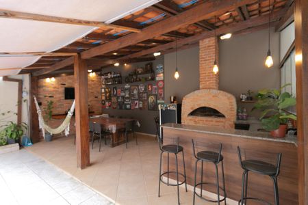 Casa à venda com 346m², 5 quartos e 4 vagasÁrea comum