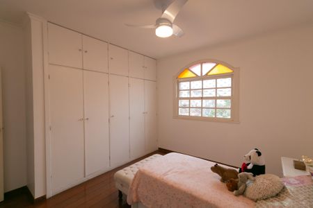 Casa à venda com 346m², 5 quartos e 4 vagasQuarto 3