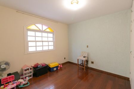 Casa à venda com 346m², 5 quartos e 4 vagasSuíte 1