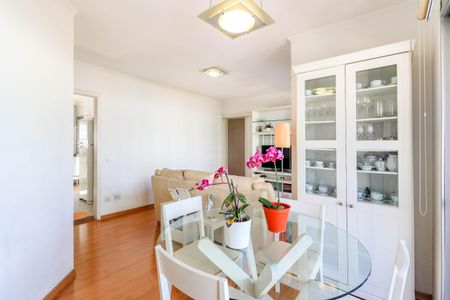 Apartamento à venda com 80m², 3 quartos e 2 vagasSala