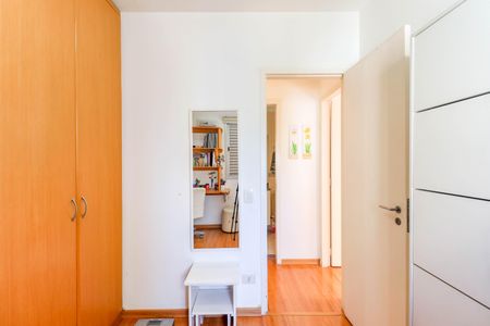 Apartamento à venda com 80m², 3 quartos e 2 vagasQuarto 1