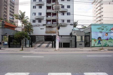 Apartamento à venda com 96m², 3 quartos e 2 vagasFachada e portaria