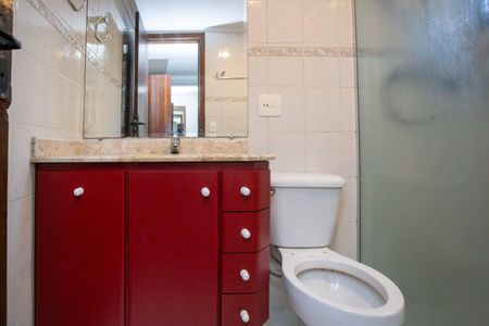 Apartamento à venda com 96m², 3 quartos e 2 vagasBanheiro da Suíte