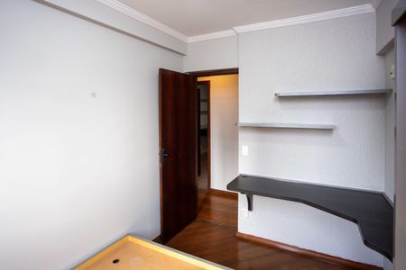 Apartamento à venda com 96m², 3 quartos e 2 vagasQuarto 2