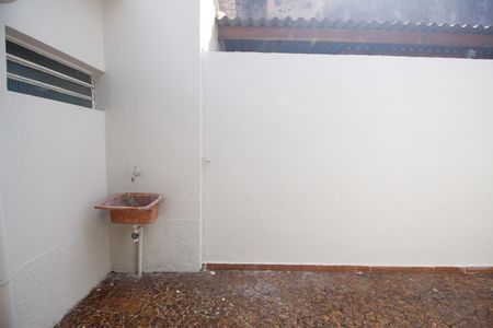 Casa à venda com 70m², 2 quartos e 1 vagaÁrea de Serviço