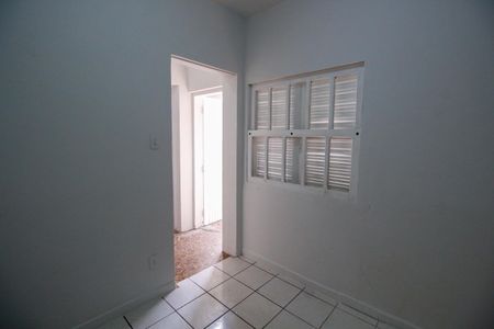 Casa à venda com 70m², 2 quartos e 1 vagaQuarto de Serviço