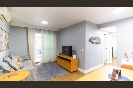 Apartamento à venda com 75m², 2 quartos e 1 vaga Apartamento à venda com 75m², 2 quartos e 1 vagaSala