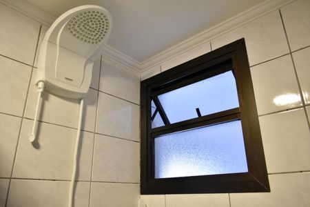 Apartamento à venda com 65m², 2 quartos e 1 vagaBanheiro Social