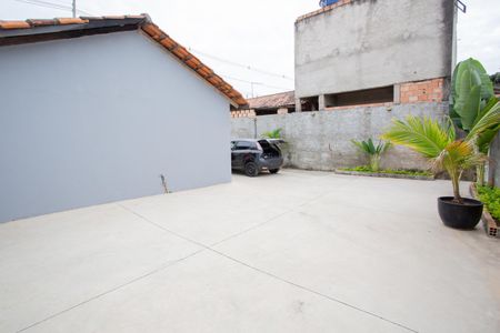 Casa à venda com 250m², 2 quartos e 4 vagas Casa à venda com 250m², 2 quartos e 4 vagasQuintal