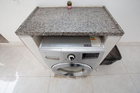 Casa à venda com 250m², 2 quartos e 4 vagas Casa à venda com 250m², 2 quartos e 4 vagasÁrea de Serviço