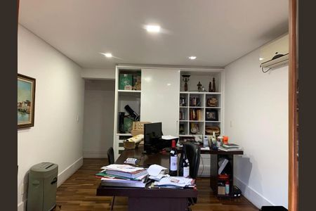 Casa à venda com 450m², 4 quartos e 4 vagas