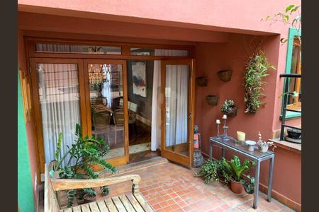 Casa à venda com 450m², 4 quartos e 4 vagas