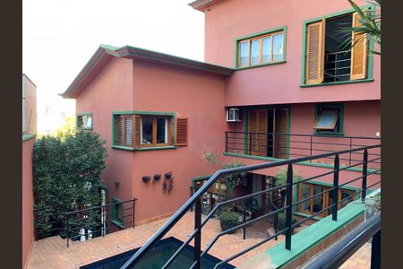 Casa à venda com 450m², 4 quartos e 4 vagas