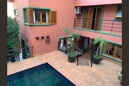 Casa à venda com 450m², 4 quartos e 4 vagas