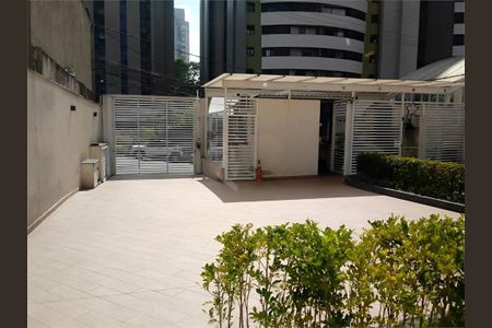 Apartamento à venda com 136m², 3 quartos e 6 vagas