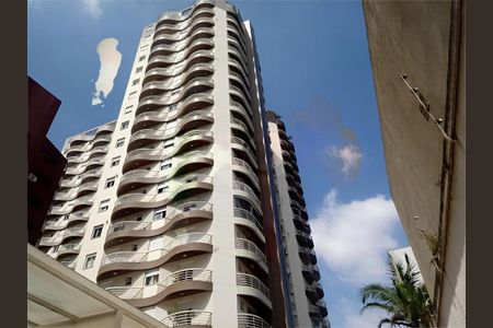 Apartamento à venda com 136m², 3 quartos e 6 vagas