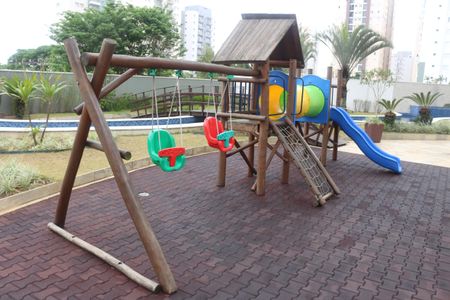 Apartamento à venda com 96m², 3 quartos e 2 vagasÁrea comum - Playground