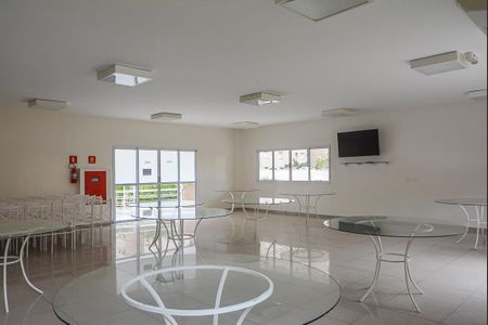 Apartamento à venda com 46m², 2 quartos e 1 vaga Apartamento à venda com 46m², 2 quartos e 1 vagaÁrea comum - Salão de festas