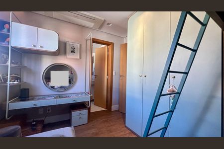 Apartamento à venda com 150m², 4 quartos e 3 vagas Apartamento à venda com 150m², 4 quartos e 3 vagasSuíte 2