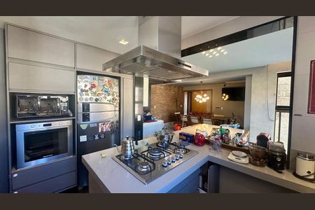 Apartamento à venda com 150m², 4 quartos e 3 vagas Apartamento à venda com 150m², 4 quartos e 3 vagasCozinha