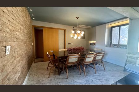 Apartamento à venda com 150m², 4 quartos e 3 vagas Apartamento à venda com 150m², 4 quartos e 3 vagasSala