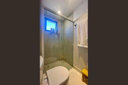 Apartamento à venda com 150m², 4 quartos e 3 vagas Apartamento à venda com 150m², 4 quartos e 3 vagasBanheiro da Suíte 2