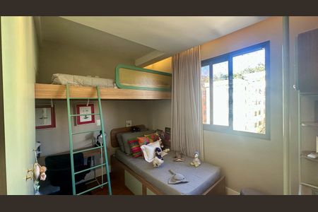 Apartamento à venda com 150m², 4 quartos e 3 vagas Apartamento à venda com 150m², 4 quartos e 3 vagasSuíte 2