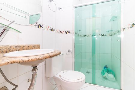 Casa à venda com 111m², 2 quartos e 5 vagas Casa à venda com 111m², 2 quartos e 5 vagasBanheiro Social