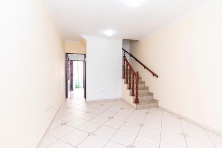 Casa à venda com 111m², 2 quartos e 5 vagas Casa à venda com 111m², 2 quartos e 5 vagasSala