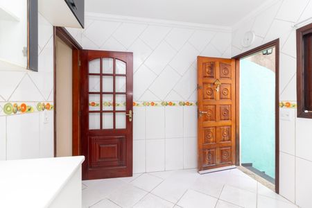 Casa à venda com 111m², 2 quartos e 5 vagas Casa à venda com 111m², 2 quartos e 5 vagasCozinha