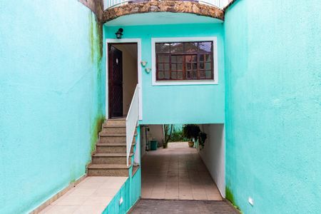 Casa à venda com 111m², 2 quartos e 5 vagas Casa à venda com 111m², 2 quartos e 5 vagasEntrada