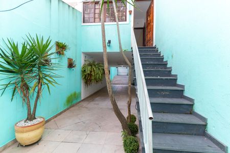 Casa à venda com 111m², 2 quartos e 5 vagas Casa à venda com 111m², 2 quartos e 5 vagasQuintal