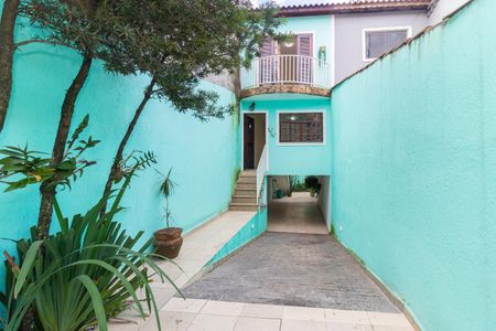 Casa à venda com 111m², 2 quartos e 5 vagas Casa à venda com 111m², 2 quartos e 5 vagasEntrada
