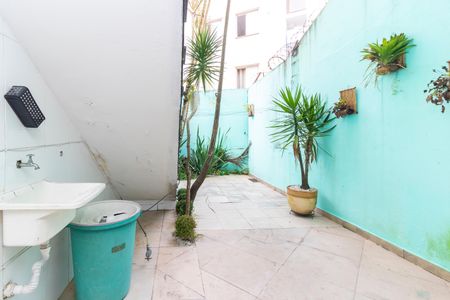 Casa à venda com 111m², 2 quartos e 5 vagas Casa à venda com 111m², 2 quartos e 5 vagasÁrea de Serviço