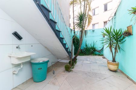 Casa à venda com 111m², 2 quartos e 5 vagas Casa à venda com 111m², 2 quartos e 5 vagasÁrea de Serviço