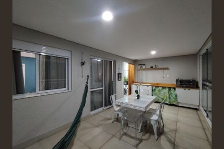 Apartamento à venda com 93m², 2 quartos e 2 vagasVaranda gourmet