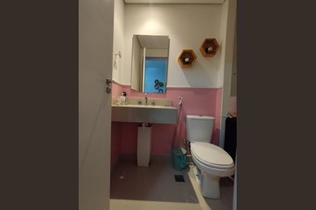 Apartamento à venda com 93m², 2 quartos e 2 vagasBanheiro da Suíte 2