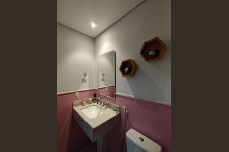 Apartamento à venda com 93m², 2 quartos e 2 vagasBanheiro da Suíte 2