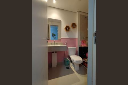 Apartamento à venda com 93m², 2 quartos e 2 vagasBanheiro da Suíte 2