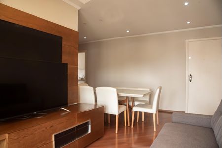 Apartamento à venda com 68m², 2 quartos e 2 vagasSala