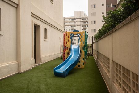 Apartamento à venda com 68m², 2 quartos e 2 vagasÁrea comum - Playground