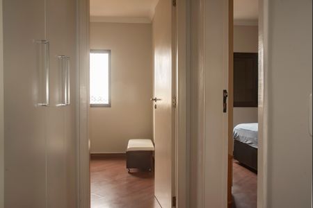 Apartamento à venda com 68m², 2 quartos e 2 vagasCorredor