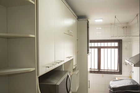 Apartamento à venda com 68m², 2 quartos e 2 vagasCozinha