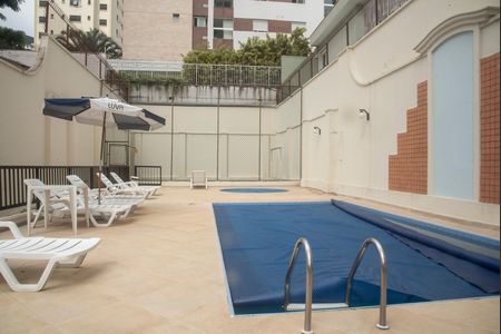 Apartamento à venda com 68m², 2 quartos e 2 vagasÁrea comum - Piscina